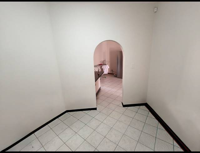 3 BEDROOM TOWNHOUSE FOR SALE IN SAFARI GARDENS